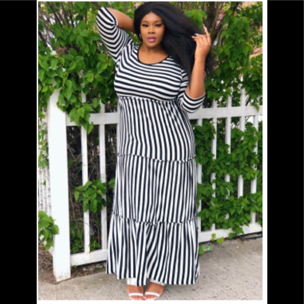 Black & white maxi dress